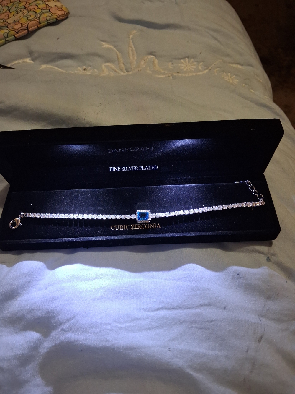 Source Unknown Silver-Plated Bracelet with Blue Center Stone